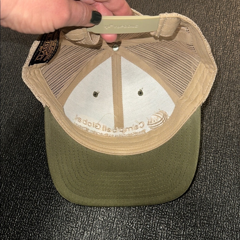 The Classic Green and Tan Cap - Picture 4 of 5